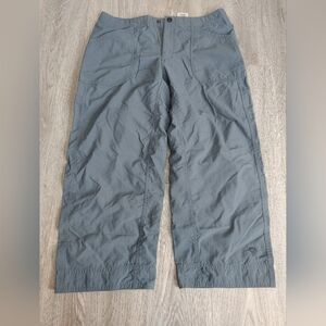 Mountain Hardwear Women's Gray Capri/ Pants